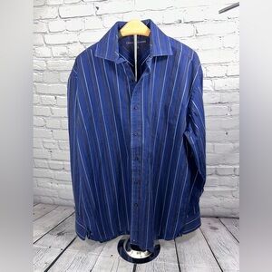 Tommy Hilfiger men’s Medium button down shirt.